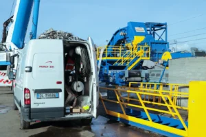 un-ampio-magazzino-di-ricambistica